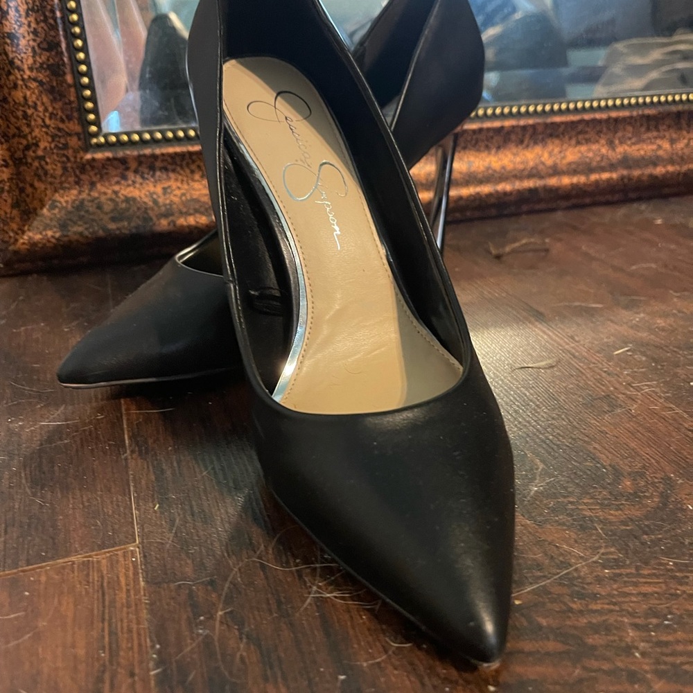 Jessica Simpson Classic black pump with silver heels.
